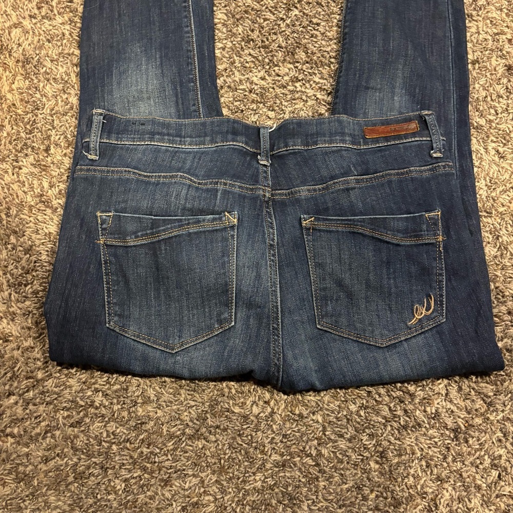 Women's Express Mid Rise Jegging Jeans